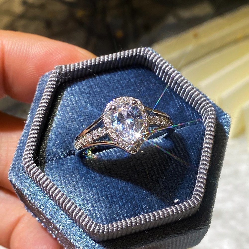 ❤Elegant Three Layer Water Drop Zircon Romantic Pear Ring for Women,MARR9026